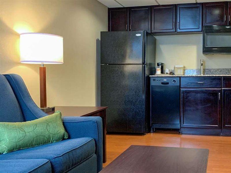 Comfort Inn & Suites East Hartford - Hartford Exterior photo